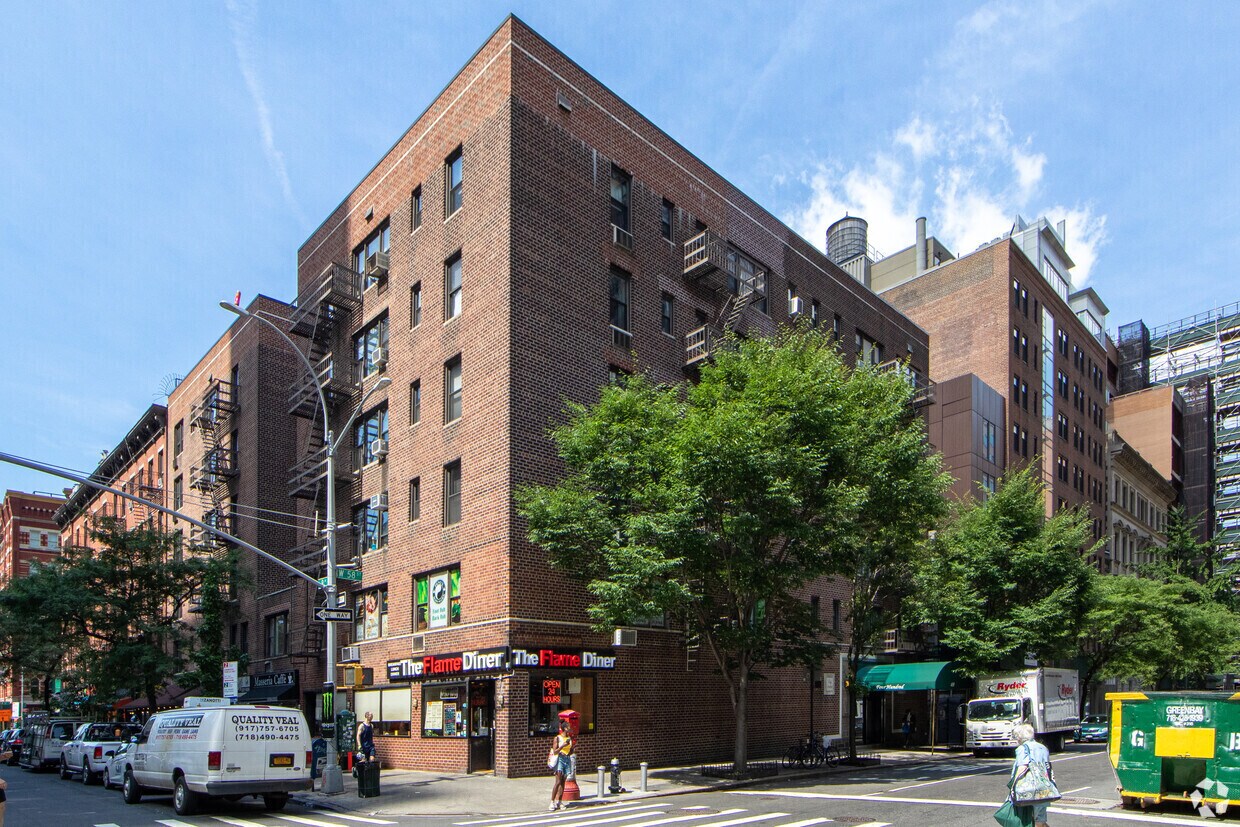 Foto principal - 400 W 58th St