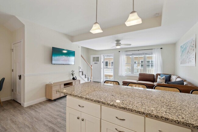 Foto del edificio - 128 Ashworth Ave