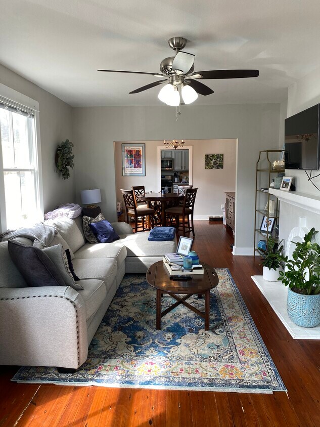 Foto principal - 809 Greenwood Dr