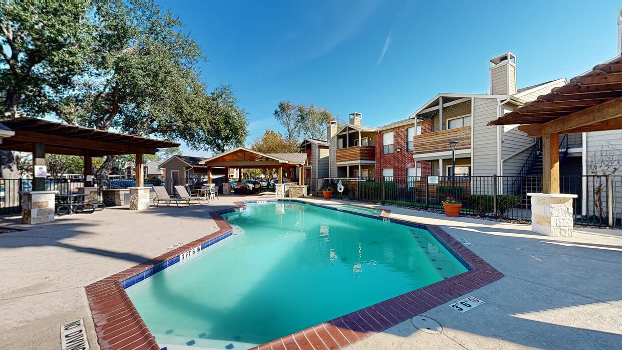 Photo - 7100 Almeda Apartments