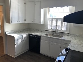 Building Photo - 756 Clover Hill Dr