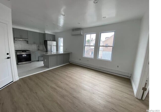 Foto del edificio - 78-26 69th Ave