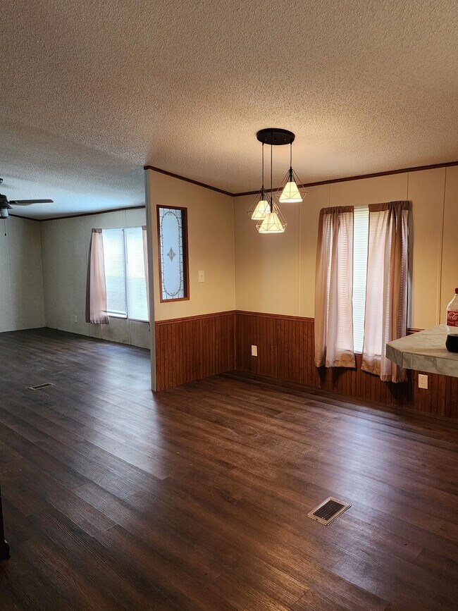 Foto del edificio - 3024 E 13th Ct
