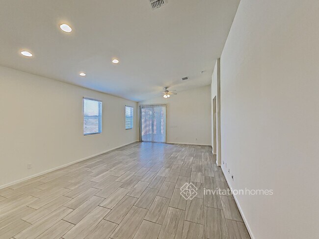 Building Photo - 3836 E Narrowleaf Dr