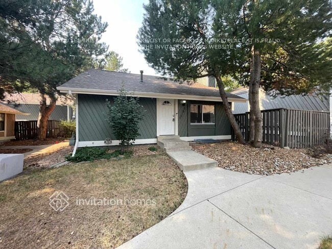 Building Photo - 10165 E Peakview Ave