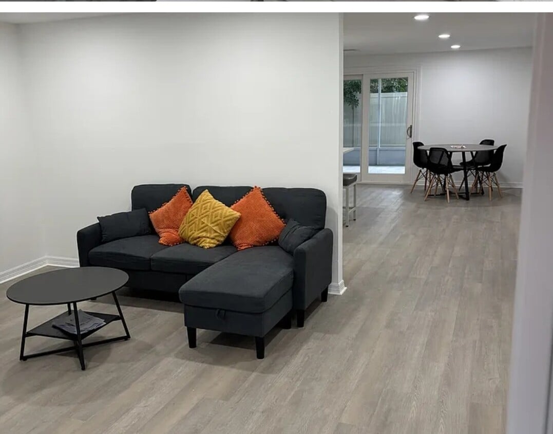 Building Photo - 11241 Temple Ct