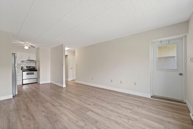 Building Photo - Linden Tower Apartments
