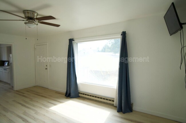 Foto del edificio - 2816 E Everett Ave