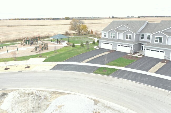 Building Photo - 15236 S Hepworth Ct