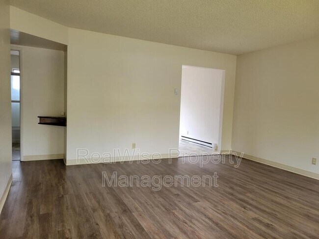 Foto del edificio - 406 NW Clarke St
