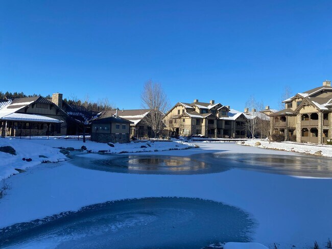 Foto del edificio - 2 Bedroom Furnished Monterra Condo