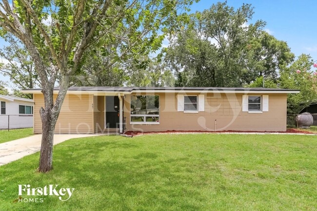 Building Photo - 447 W Clermont Dr