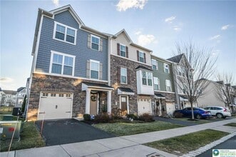 Building Photo - 2396 Cook Dr