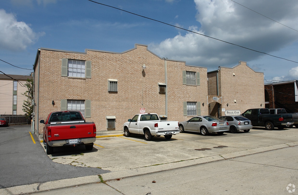 Primary Photo - 4217 Yates St