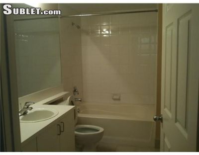 Building Photo - 720 N Sapodilla Ave