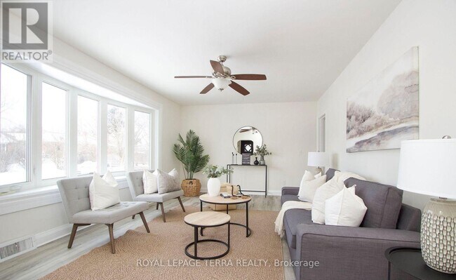 Photo du bâtiment - 779 Whitman Crescent