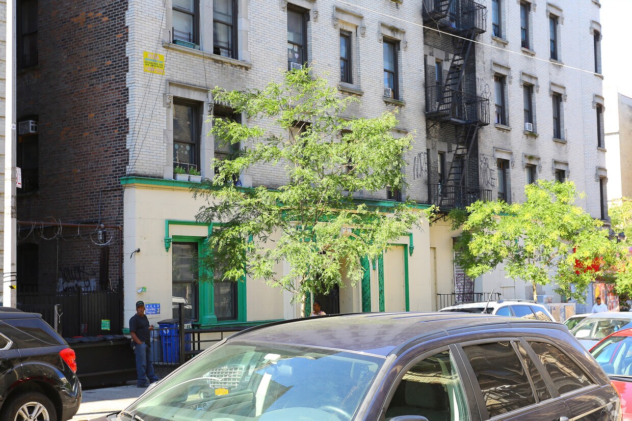 Foto del edificio - 562 W 144th St