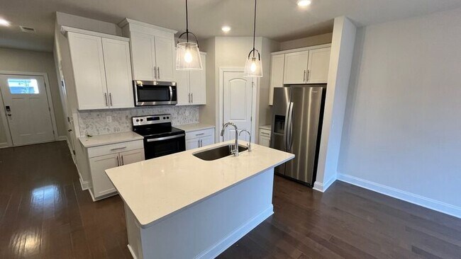 Building Photo - 4537 Skywood Ln