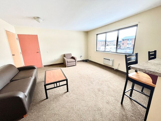 Foto del interior - Bayit Edinboro
