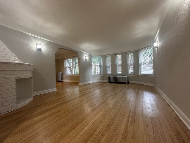 Building Photo - 2548 W Fitch Ave