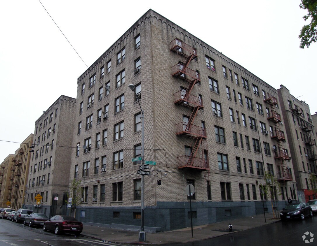 Foto principal - 1160 Cromwell Ave