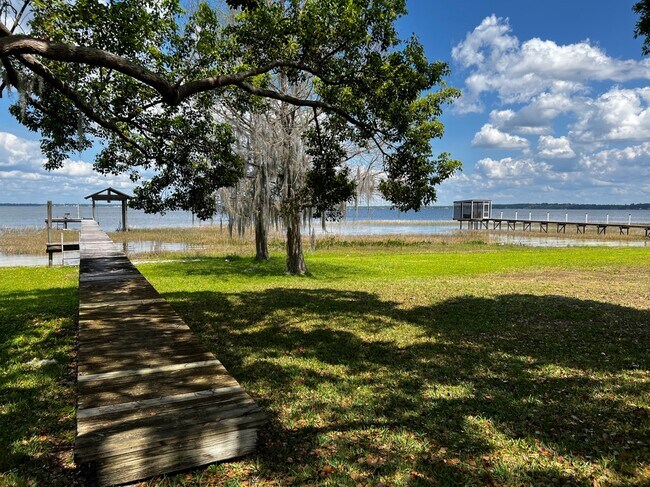 Foto del edificio - 12595 SE Sunset Harbor Rd