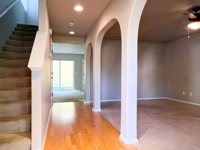 Building Photo - 3BD/2.5BA HOME IN CORVALLIS