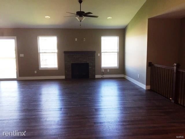 Building Photo - 3 br, 2 bath House - 3640 Justine Dr.