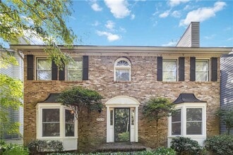 Building Photo - 2308 Defoors Ferry Rd NW