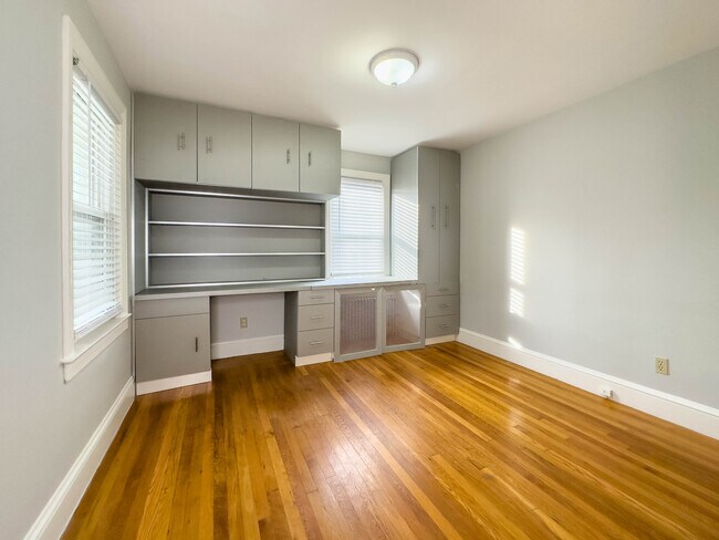 Foto del edificio - 419 Maple Ave
