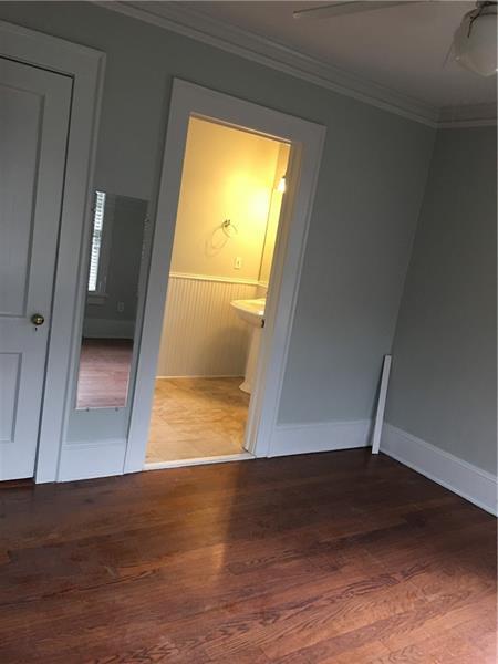 Foto del edificio - 1098 Los Angeles Ave NE