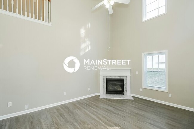 Building Photo - 8133 Green Garden Dr