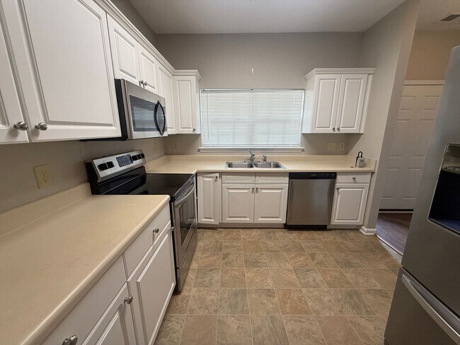 Foto del edificio - 760 Tavern Ct
