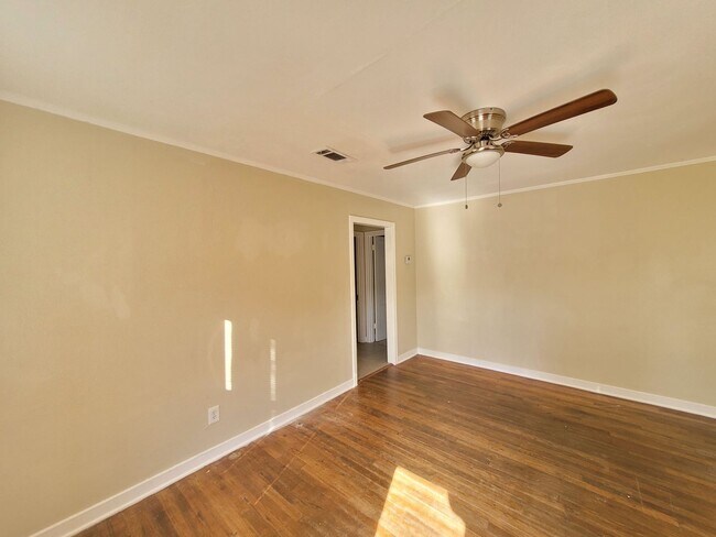 Foto del edificio - 1408 Dexter Ave
