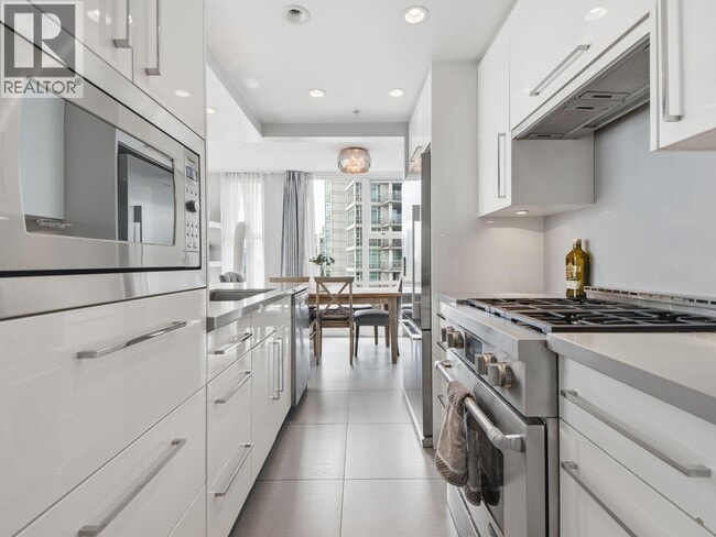 Building Photo - 193 Aquarius Mews
