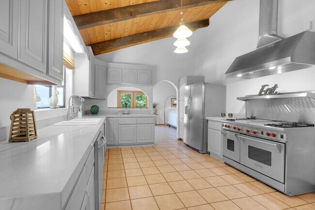 Foto del edificio - Peaceful Cachagua Retreat | 3BR Home with Vaulted Ceilings, Oaks & Star-Filled Skies