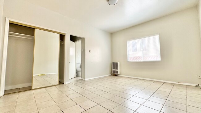 Foto del edificio - 5606 S Figueroa St