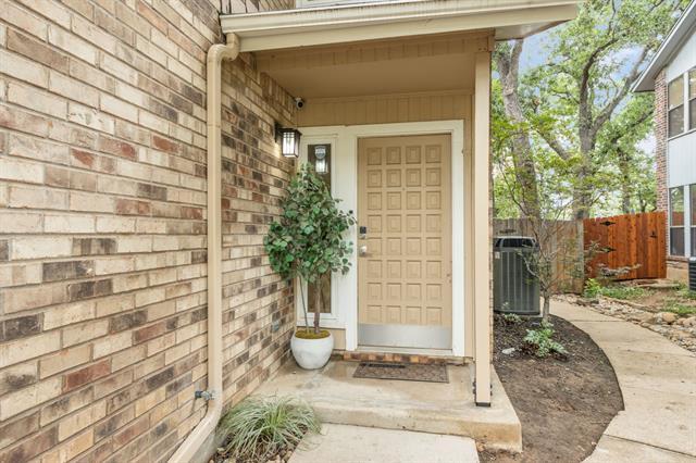 Foto del edificio - 1424 Hampton Rd