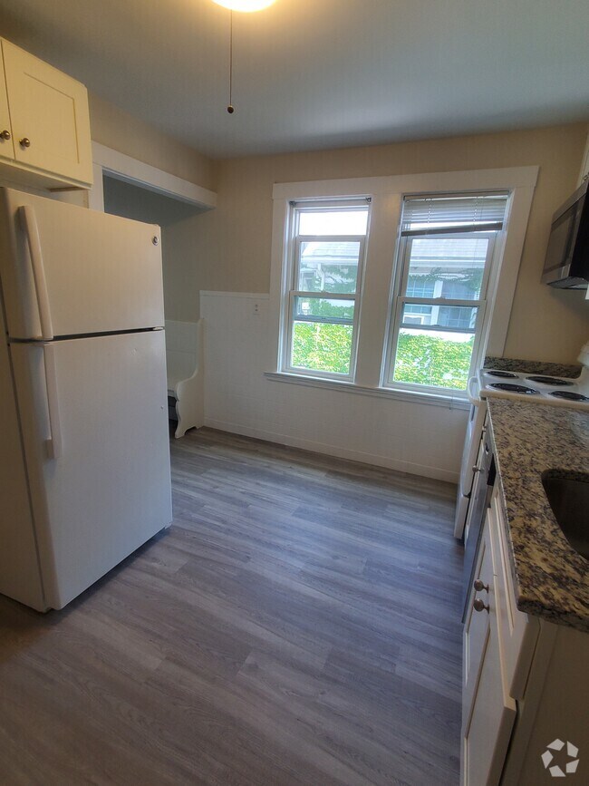 Building Photo - 15 Templeton Pky