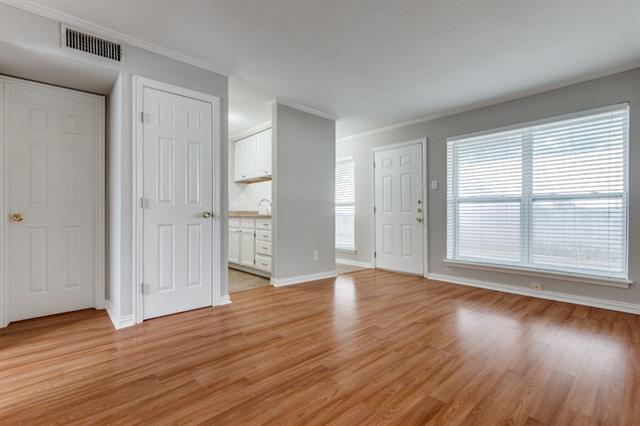 Foto del edificio - 5508 Tremont St