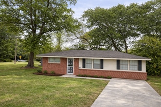 Building Photo - 3837 Spencer Cir