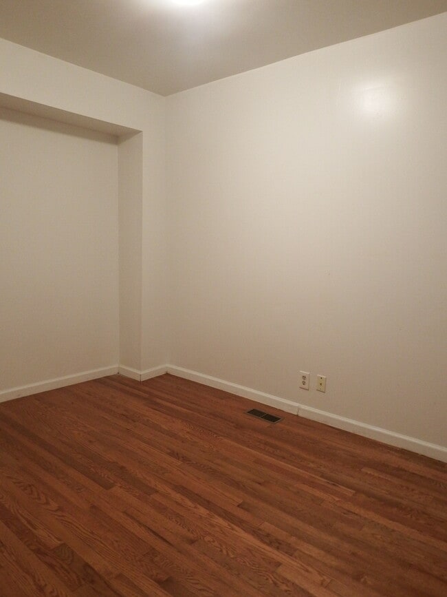 Photo - 417 E 31st St Apartment