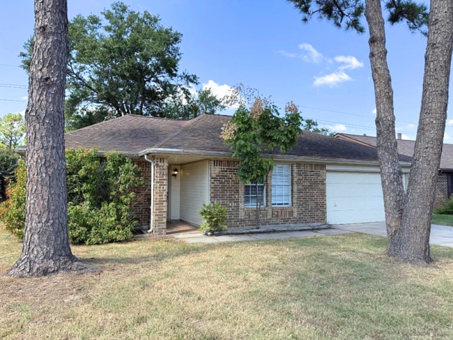 Building Photo - 11127 Fall Breeze Dr