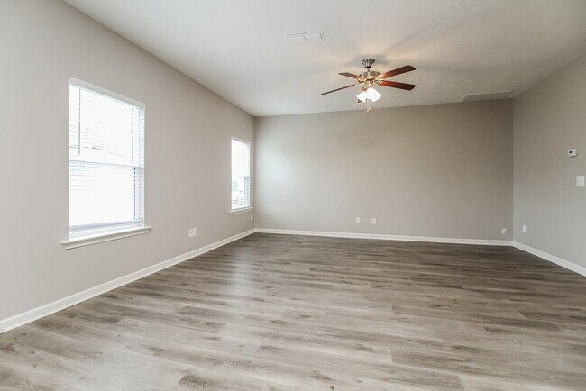 Building Photo - 1393 Rockglade Run
