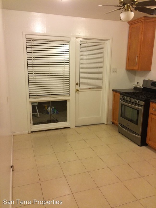 Foto del edificio - 3962 Clairemont Dr