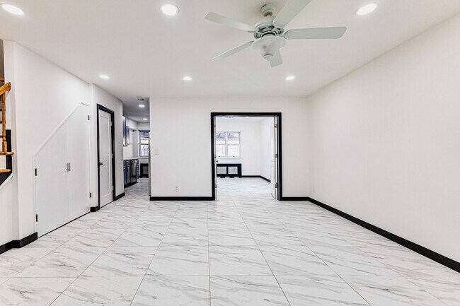 Foto del edificio - 2545 E 27th St