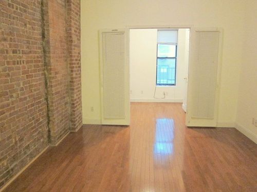 Foto del edificio - 521 E 85th St