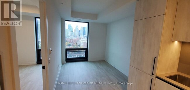 Photo du bâtiment - 35 Parliament St