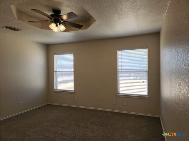 Foto del edificio - 3407 Woodrow Dr