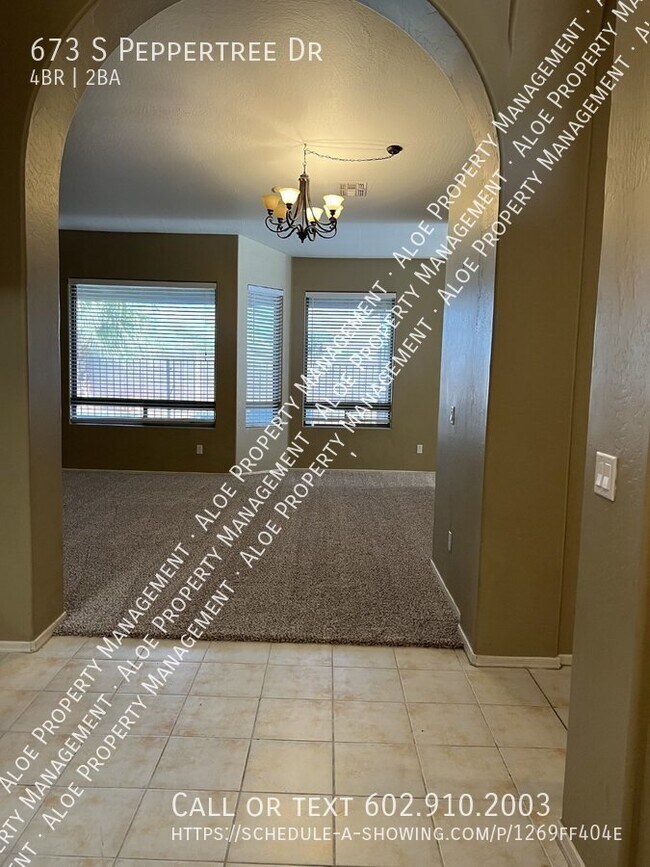 Building Photo - 673 S Peppertree Dr